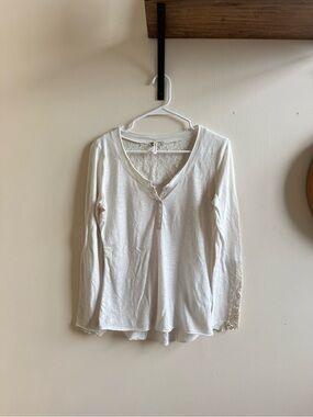 Kirra White Lace Back Long Sleeve Boho Henley Top Size S
